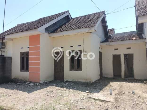 Rumah Strategis 2 KT Luas Tanah 60m2m² di Jaten, Karanganyar Rumah Strategis 2 KT Luas Tanah 60m2m² di Jaten, Karanganyar