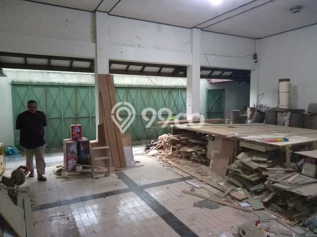 Siap Huni Rumah Mewah 6 Kamar di Laweyan Dekat ke Mana Saja Siap Huni Rumah Mewah 6 Kamar di Laweyan Dekat ke Mana Saja
