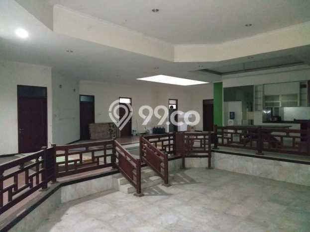 Siap Huni Rumah Mewah 6 Kamar di Laweyan Dekat ke Mana Saja Siap Huni Rumah Mewah 6 Kamar di Laweyan Dekat ke Mana Saja