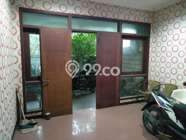 Siap Huni Rumah Mewah 6 Kamar di Laweyan Dekat ke Mana Saja Siap Huni Rumah Mewah 6 Kamar di Laweyan Dekat ke Mana Saja