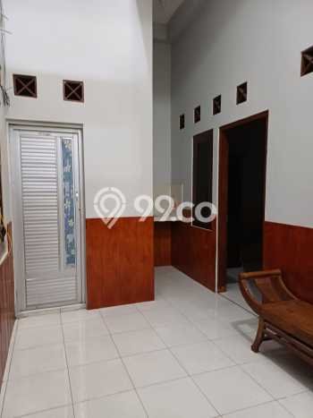 Rumah Kost untuk Dijual di Mangkubumen dengan 10 KT, 10 KM, Luas 200m2 Rumah Kost untuk Dijual di Mangkubumen dengan 10 KT, 10 KM, Luas 200m2