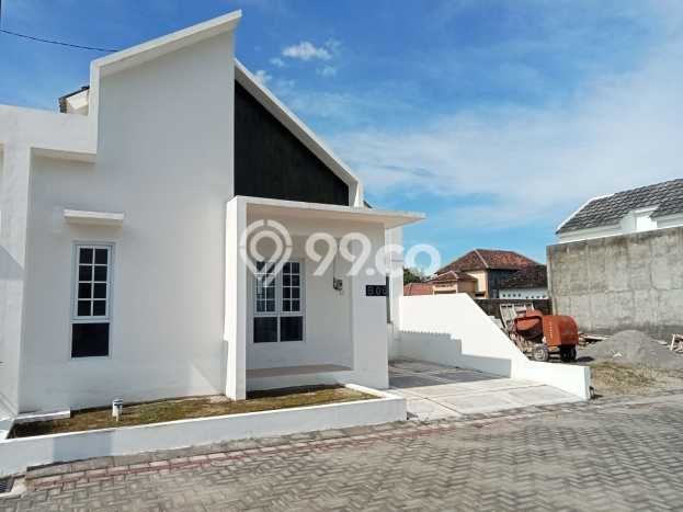 Jual Rumah Murah Meriah Klaten Utara Punya 2 Kamar & LT 80m2 Jual Rumah Murah Meriah Klaten Utara Punya 2 Kamar & LT 80m2