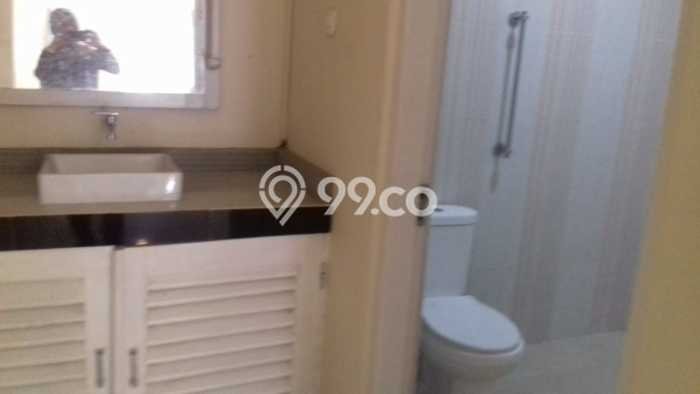 Rumah Strategis Modern Lb 262m2 di Manahan, Solo Rumah Strategis Modern Lb 262m2 di Manahan, Solo