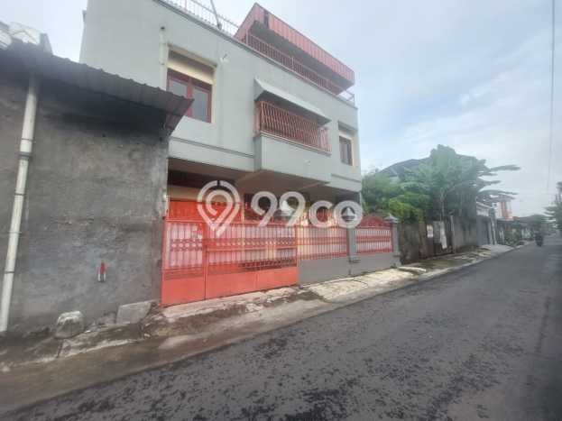 Disewakan Rumah Konsep Modern di Laweyan Solo dengan 7 KT Disewakan Rumah Konsep Modern di Laweyan Solo dengan 7 KT