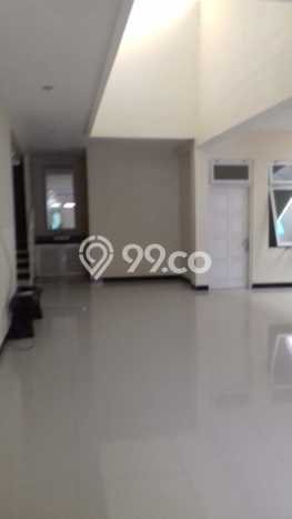 Rumah Strategis Modern Lb 262m2 di Manahan, Solo Rumah Strategis Modern Lb 262m2 di Manahan, Solo