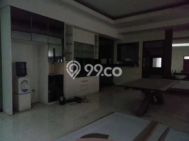 Siap Huni Rumah Mewah 6 Kamar di Laweyan Dekat ke Mana Saja Siap Huni Rumah Mewah 6 Kamar di Laweyan Dekat ke Mana Saja