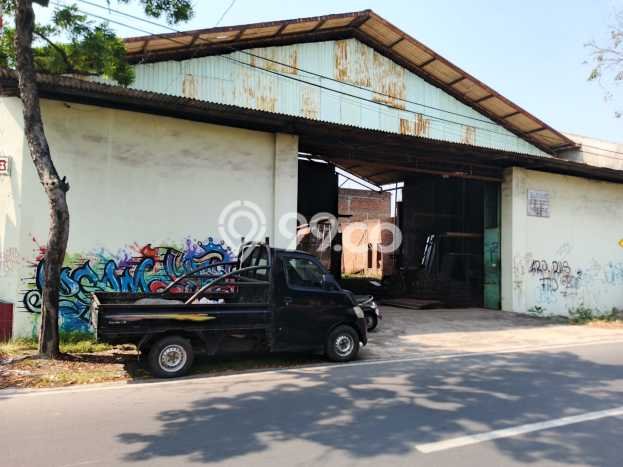 Gudang Bagus LT 533m2 LB 533m2 Dijual di Pasar Kliwon Solo Gudang Bagus LT 533m2 LB 533m2 Dijual di Pasar Kliwon Solo