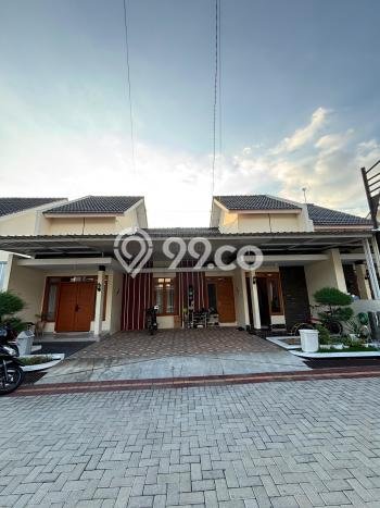 Dijual Rumah Strategis Bagus Punya 2 KT di Solo Baru Solo SHM Dijual Rumah Strategis Bagus Punya 2 KT di Solo Baru Solo SHM