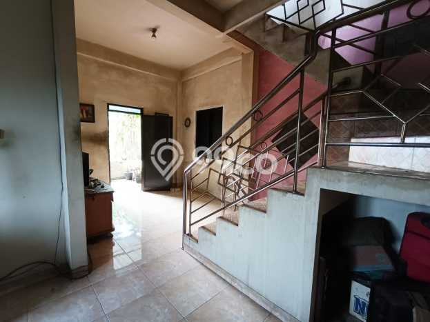 AREA BISNIS! Ruko Kawasan Jebres, Luas 180m², Mainroad, Ramai AREA BISNIS! Ruko Kawasan Jebres, Luas 180m², Mainroad, Ramai