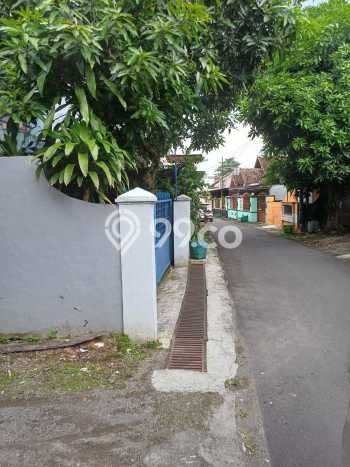 Lahan Kosong Dijual di Banjarsari, Solo, Luas 100m2 Area Strategis Lahan Kosong Dijual di Banjarsari, Solo, Luas 100m2 Area Strategis