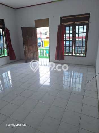 Ruko bagus disewakan di Solo Baru Solo dengan LB 114m2 harga sewa terbaik Ruko bagus disewakan di Solo Baru Solo dengan LB 114m2 harga sewa terbaik
