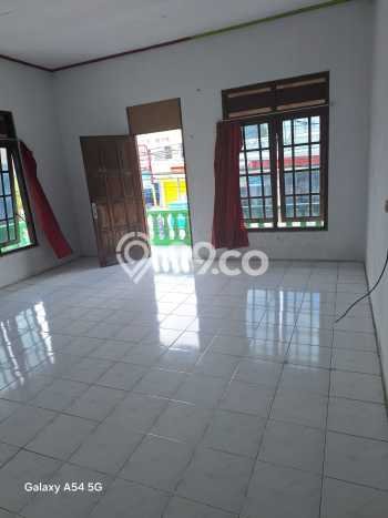 Ruko bagus disewakan di Solo Baru Solo dengan LB 114m2 harga sewa terbaik Ruko bagus disewakan di Solo Baru Solo dengan LB 114m2 harga sewa terbaik