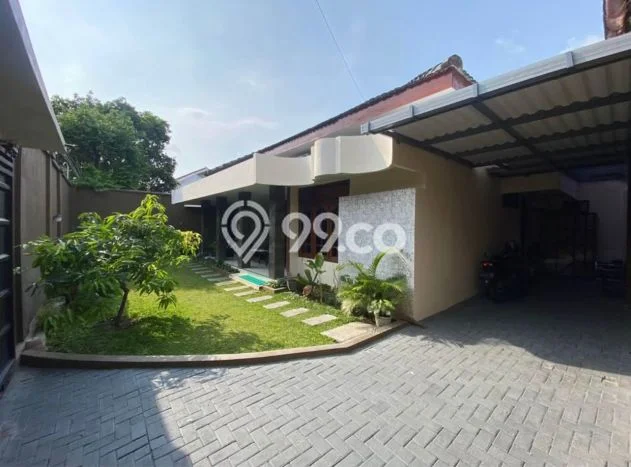 Dijual Rumah 5 Kamar Lokasi Ideal Nyaman dan Strategis di Pasar Kliwon Dijual Rumah 5 Kamar Lokasi Ideal Nyaman dan Strategis di Pasar Kliwon