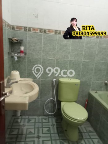 Lokasi strategis! Rumah siap huni disewakan di Laweyan LB 400m2 Lokasi strategis! Rumah siap huni disewakan di Laweyan LB 400m2