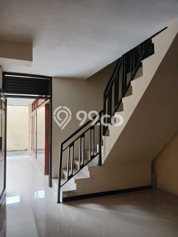 Rumah Eksklusif Dijual LT 1081m2 di Laweyan, Surakarta Rumah Eksklusif Dijual LT 1081m2 di Laweyan, Surakarta