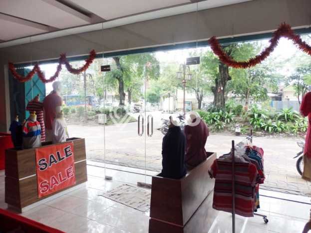 Unit Komersial Dijual di Laweyan Surakarta Luas Bangunan 218m2 Unit Komersial Dijual di Laweyan Surakarta Luas Bangunan 218m2