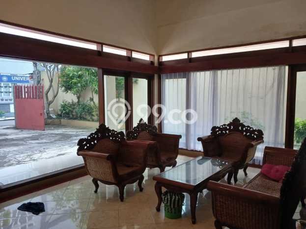 Rumah Eksklusif Dijual LT 1081m2 di Laweyan, Surakarta Rumah Eksklusif Dijual LT 1081m2 di Laweyan, Surakarta
