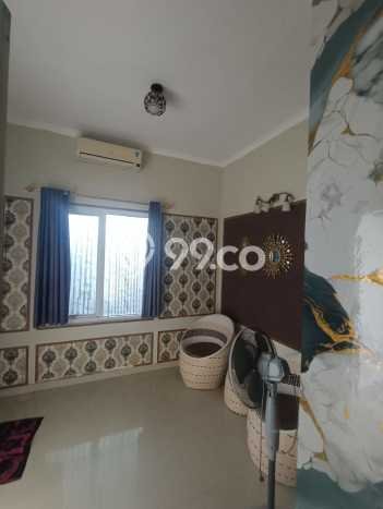 Lokasi strategis! Rumah siap huni disewakan di Colomadu LB 126m2 Lokasi strategis! Rumah siap huni disewakan di Colomadu LB 126m2