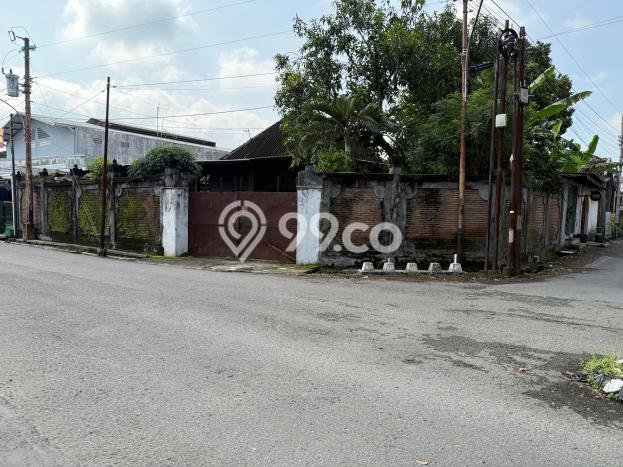 For Sale Rumah Elit Exclusive di Laweyan, Surakarta For Sale Rumah Elit Exclusive di Laweyan, Surakarta