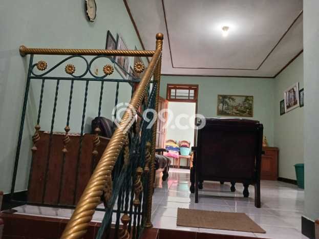 Dijual Cepat Rumah Bagus Siap Huni LB 150m2 di Laweyan, Surakarta Dijual Cepat Rumah Bagus Siap Huni LB 150m2 di Laweyan, Surakarta