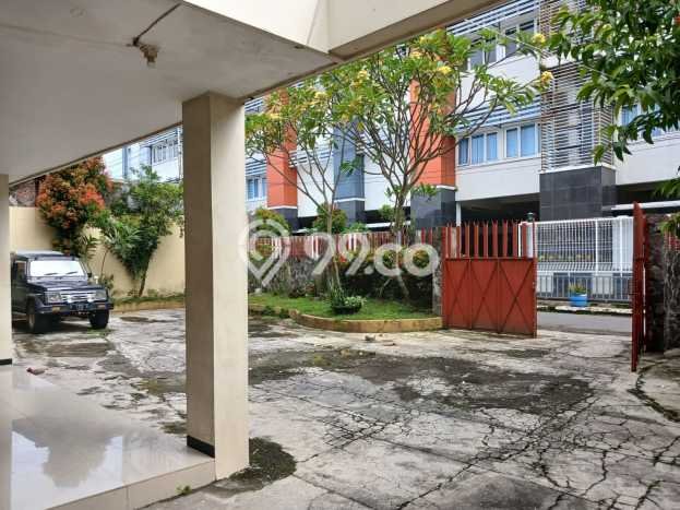 Rumah Eksklusif Dijual LT 1081m2 di Laweyan, Surakarta Rumah Eksklusif Dijual LT 1081m2 di Laweyan, Surakarta