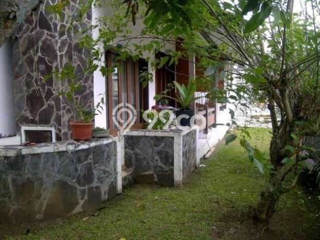 Ready to Use! Luxury House LT 672m2 Desain Elegan di Geger Kalong Ready to Use! Luxury House LT 672m2 Desain Elegan di Geger Kalong