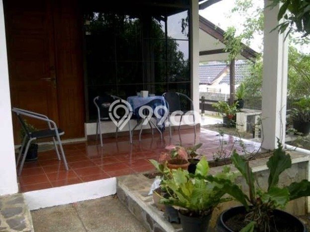 Ready to Use! Luxury House LT 672m2 Desain Elegan di Geger Kalong Ready to Use! Luxury House LT 672m2 Desain Elegan di Geger Kalong