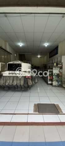 Ruko Dijual di Bandung LT 69m2 & LB 213m2 Lokasi Terbaik! Ruko Dijual di Bandung LT 69m2 & LB 213m2 Lokasi Terbaik!
