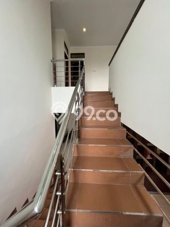 Jarang Ada! Rumah Sewa 4 Kamar Nyaman Siap Huni Setra Duta Jarang Ada! Rumah Sewa 4 Kamar Nyaman Siap Huni Setra Duta