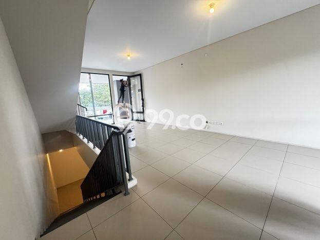 Ruko Dijual di Bandung LT 80m2 & LB 210m2 Lokasi Terbaik! Ruko Dijual di Bandung LT 80m2 & LB 210m2 Lokasi Terbaik!
