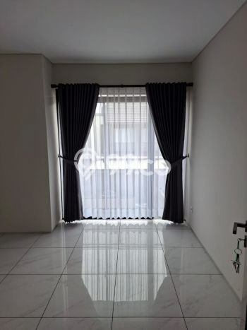 Disewakan Rumah Murah di Kota Baru Parahyangan Bandung Punya 3 Kamar Tidur Disewakan Rumah Murah di Kota Baru Parahyangan Bandung Punya 3 Kamar Tidur
