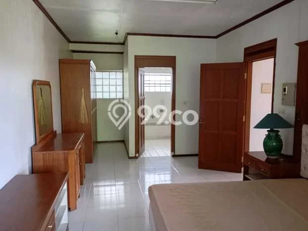Lokasi strategis! Rumah siap huni disewakan di Cidadap LB 160m2 Lokasi strategis! Rumah siap huni disewakan di Cidadap LB 160m2