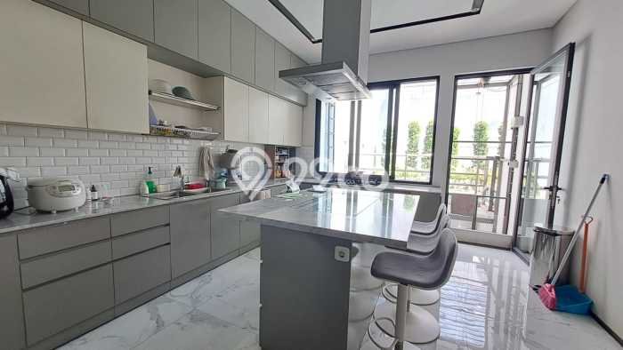 Rumah Luxury Modern Tanpa Renovasi di Setra Duta Bandung Rumah Luxury Modern Tanpa Renovasi di Setra Duta Bandung