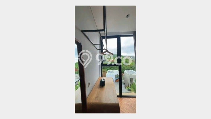 DIJUAL! Vila Kawasan , Luas 315m2m², Posisi Premium DIJUAL! Vila Kawasan , Luas 315m2m², Posisi Premium