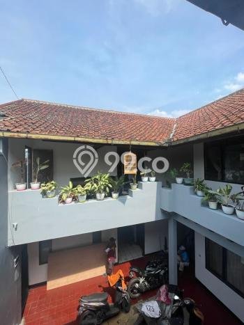 Rumah Kost untuk Dijual di Bandung Wetan dengan 19 KT, 8 KM, Luas 384m2 Rumah Kost untuk Dijual di Bandung Wetan dengan 19 KT, 8 KM, Luas 384m2