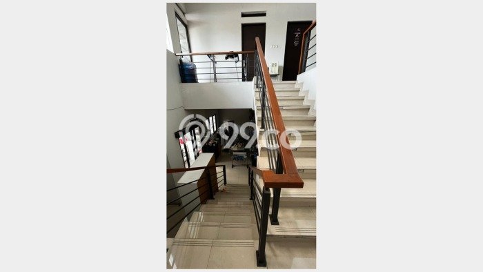 Dijual Hunian Rumah Terawat 3 Kamar di Sudirman, Bandung Dijual Hunian Rumah Terawat 3 Kamar di Sudirman, Bandung