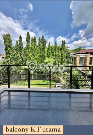 Dijual Rumah Mewah Megah Dengan View Cantik di Ciumbuleuit, Bandung Dijual Rumah Mewah Megah Dengan View Cantik di Ciumbuleuit, Bandung