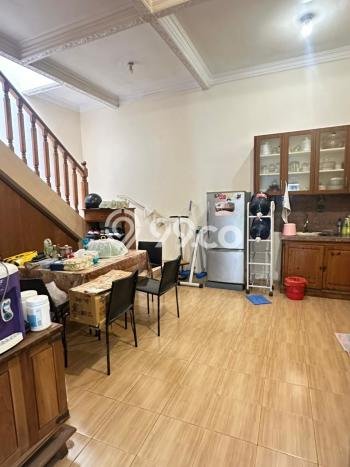 Rumah Luas Asri 3 KT Siap Pakai di Alam Sutera Tangerang Rumah Luas Asri 3 KT Siap Pakai di Alam Sutera Tangerang