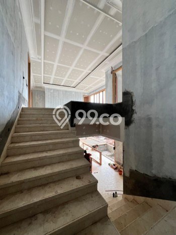 Rumah Mewah LB 760m2 Siap Pakai Desain Elegan di Kemang, Jakarta Selatan Rumah Mewah LB 760m2 Siap Pakai Desain Elegan di Kemang, Jakarta Selatan