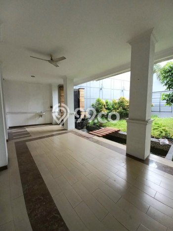 Disewakan! Rumah 4 Kamar Tidur &
4 Kamar Mandi di Lebak Bulus, Jakarta Selatan Disewakan! Rumah 4 Kamar Tidur &
4 Kamar Mandi di Lebak Bulus, Jakarta Selatan
