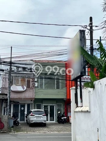 Ruko Dijual di Jakarta Selatan LT 90m2 & LB 120m2 Lokasi Terbaik! Ruko Dijual di Jakarta Selatan LT 90m2 & LB 120m2 Lokasi Terbaik!