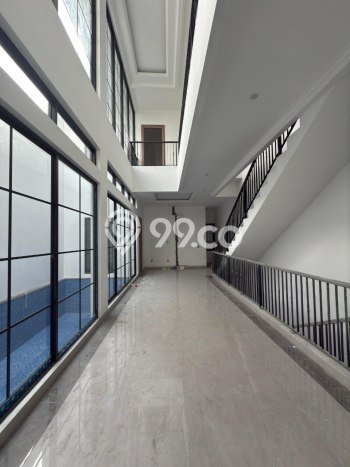 Ready to Use! Luxury House LT 168m2 Desain Elegan di Bintaro Ready to Use! Luxury House LT 168m2 Desain Elegan di Bintaro