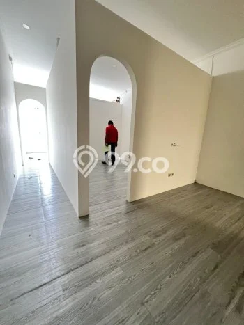 Ruko Dijual di Jakarta Selatan LT 90m2 & LB 120m2 Lokasi Terbaik! Ruko Dijual di Jakarta Selatan LT 90m2 & LB 120m2 Lokasi Terbaik!