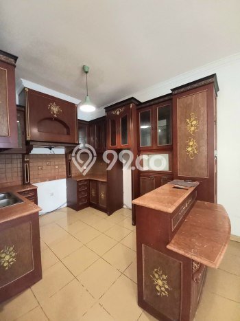 Disewakan! Rumah 4 Kamar Tidur &
4 Kamar Mandi di Lebak Bulus, Jakarta Selatan Disewakan! Rumah 4 Kamar Tidur &
4 Kamar Mandi di Lebak Bulus, Jakarta Selatan