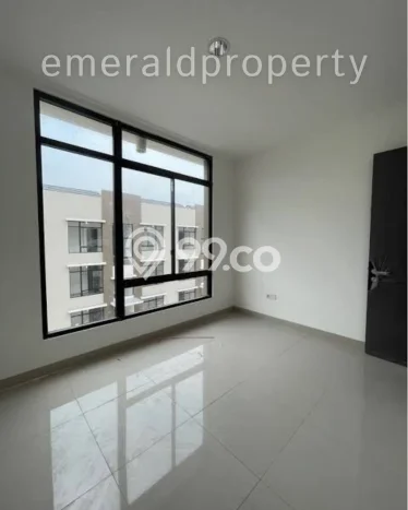 Rumah di Semanan, Akses ke Mall, 2 KT Rumah di Semanan, Akses ke Mall, 2 KT