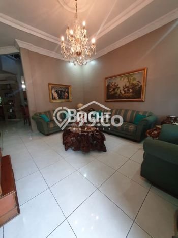 Rumah Elit LB 600m2 Siap Huni Desain Elegan di Petukangan, Jakarta Selatan Rumah Elit LB 600m2 Siap Huni Desain Elegan di Petukangan, Jakarta Selatan