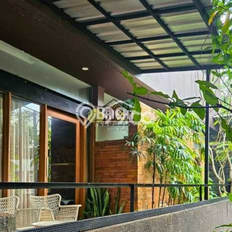 Ready to Use! Luxury House LT 300m2 Desain Elegan di Sektor 9-Bintaro Ready to Use! Luxury House LT 300m2 Desain Elegan di Sektor 9-Bintaro
