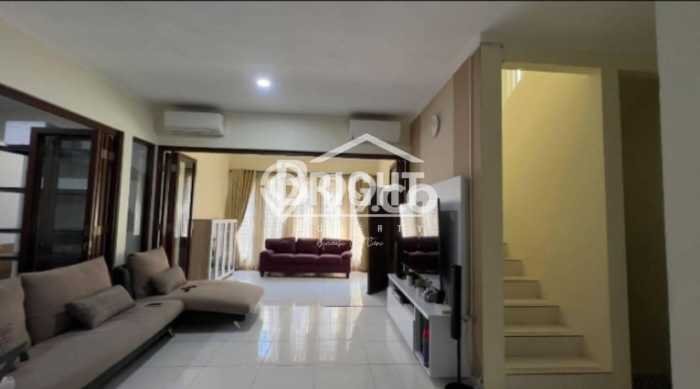 Jual Rumah Mewah Megah Dengan View Eksklusif di Sektor 7-Bintaro, Tangerang Selatan Jual Rumah Mewah Megah Dengan View Eksklusif di Sektor 7-Bintaro, Tangerang Selatan