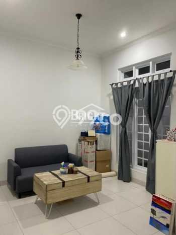 Ready to Use! Luxury House LT 100m2 Desain Modern di Pondok Pinang Ready to Use! Luxury House LT 100m2 Desain Modern di Pondok Pinang