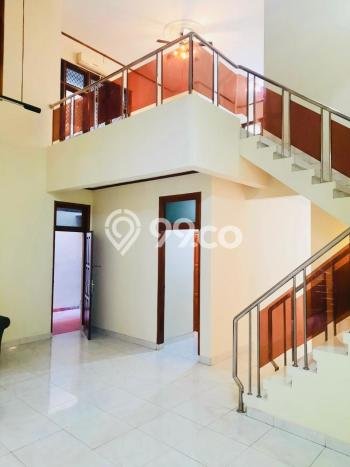 Ready to Use! Premium House LT 206m2 Desain Modern di Pondok Indah Ready to Use! Premium House LT 206m2 Desain Modern di Pondok Indah